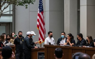 Los Angeles City Council Advances Sweeping Restaurant Worker Protection Bill